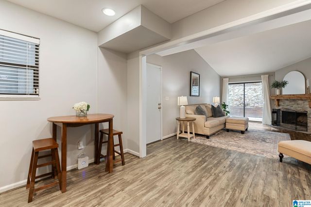131 WEST GREEN # 131, Vestavia Hills, AL 35243
