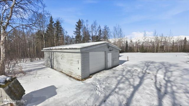 2537 E Carney Road, Wasilla, AK 99654