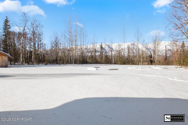 2537 E Carney Road, Wasilla, AK 99654