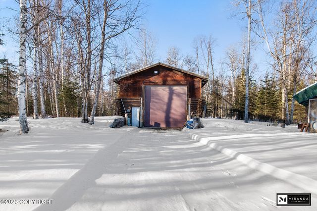 2537 E Carney Road, Wasilla, AK 99654