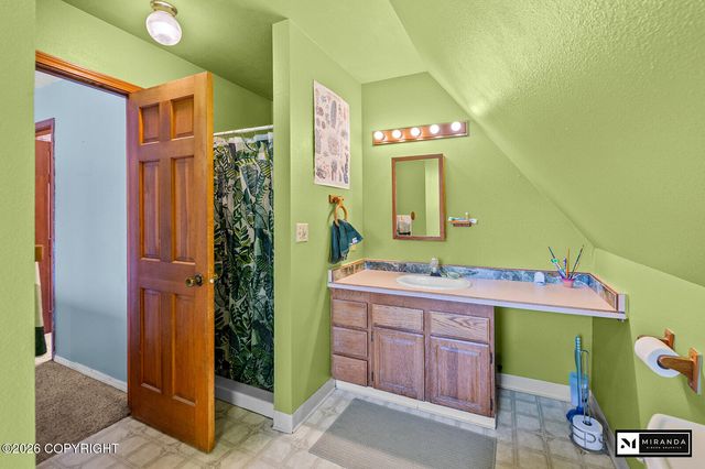 2537 E Carney Road, Wasilla, AK 99654