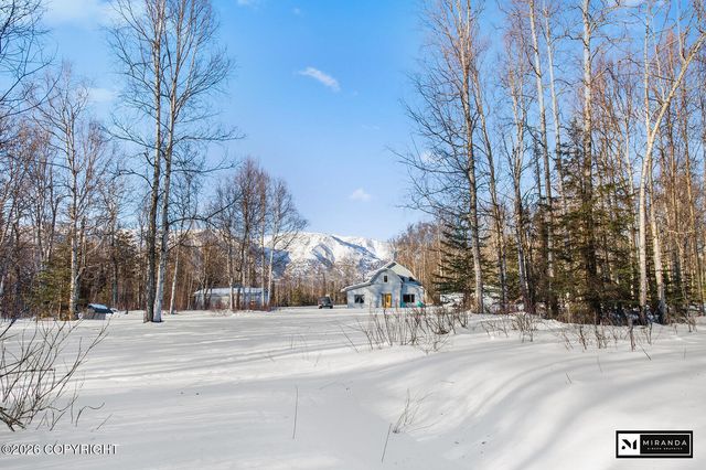 2537 E Carney Road, Wasilla, AK 99654