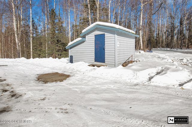 2537 E Carney Road, Wasilla, AK 99654