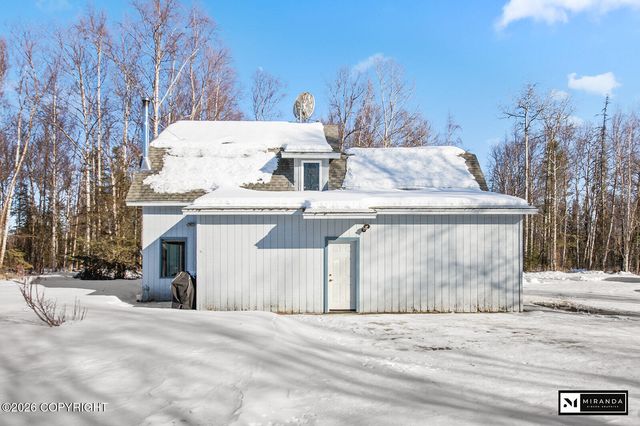 2537 E Carney Road, Wasilla, AK 99654