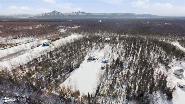 2537 E Carney Road, Wasilla, AK 99654