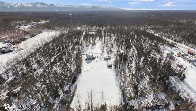 2537 E Carney Road, Wasilla, AK 99654