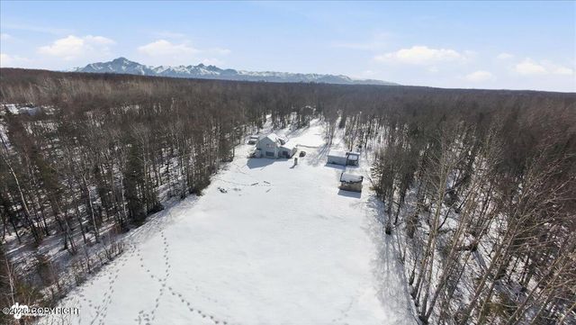 2537 E Carney Road, Wasilla, AK 99654