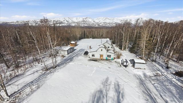 2537 E Carney Road, Wasilla, AK 99654