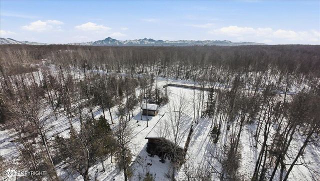 2537 E Carney Road, Wasilla, AK 99654