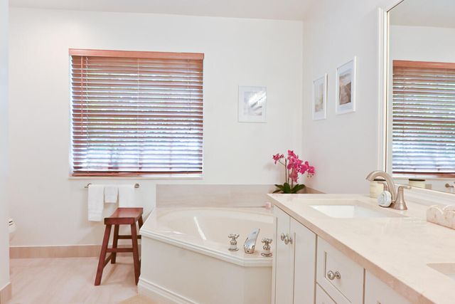 12828 Meadowbreeze Drive, Wellington, FL 33414