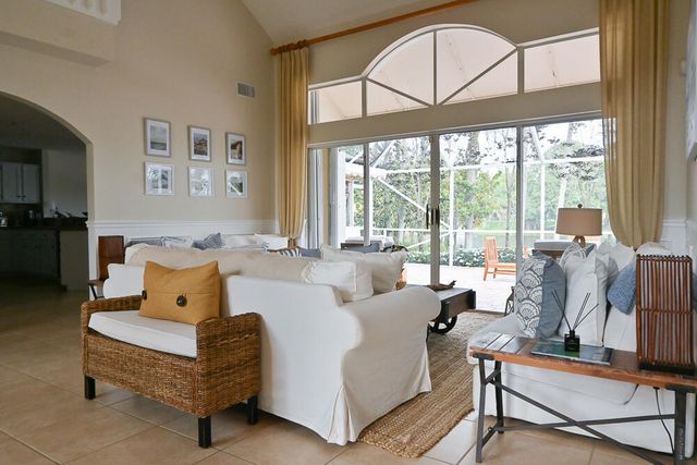 12828 Meadowbreeze Drive, Wellington, FL 33414