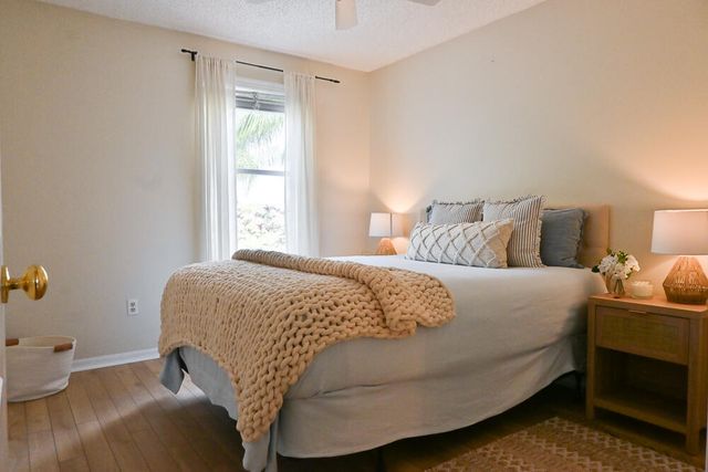 12828 Meadowbreeze Drive, Wellington, FL 33414