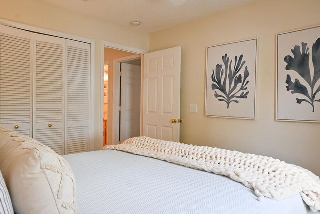 12828 Meadowbreeze Drive, Wellington, FL 33414