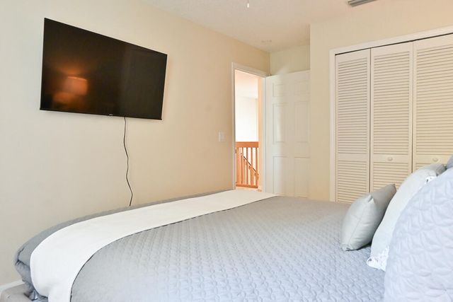 12828 Meadowbreeze Drive, Wellington, FL 33414