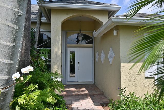 12828 Meadowbreeze Drive, Wellington, FL 33414