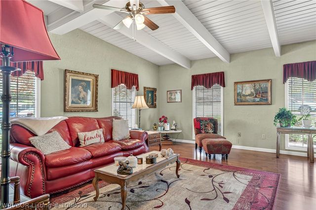 1704 Weeks Lane, Fort Smith, AR 72903