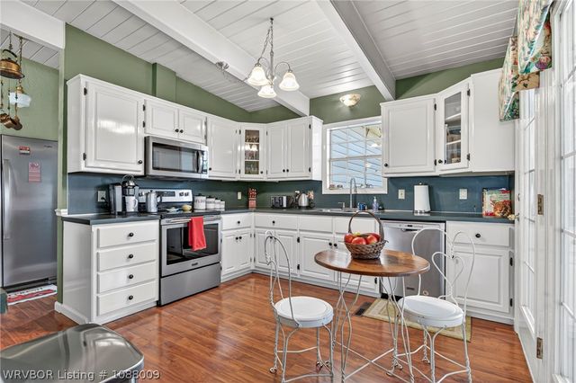 1704 Weeks Lane, Fort Smith, AR 72903