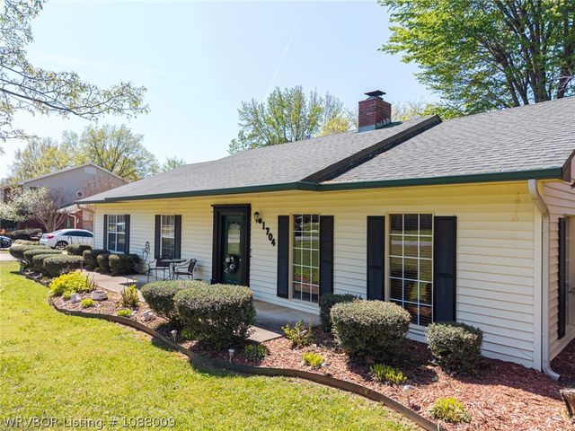 1704 Weeks Lane, Fort Smith, AR 72903