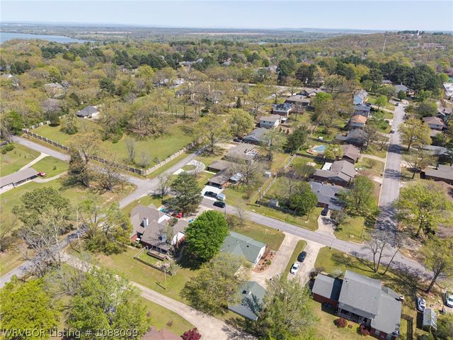 1704 Weeks Lane, Fort Smith, AR 72903