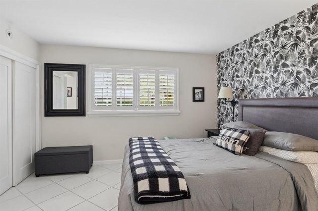 157 Atlantis Boulevard 103, Atlantis, FL 33462