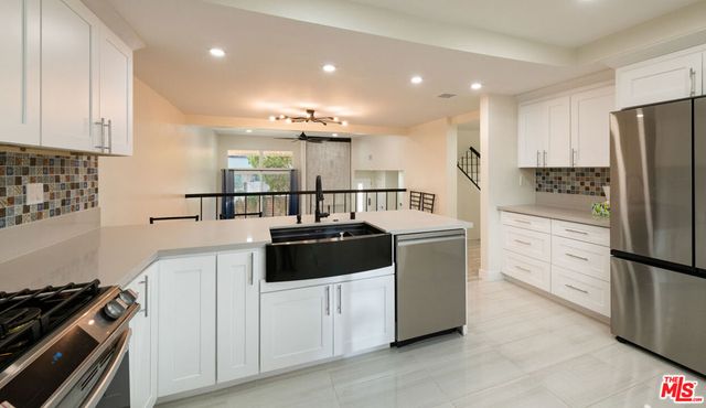 13206 Admiral Avenue F, Marina Del Rey, CA 90292