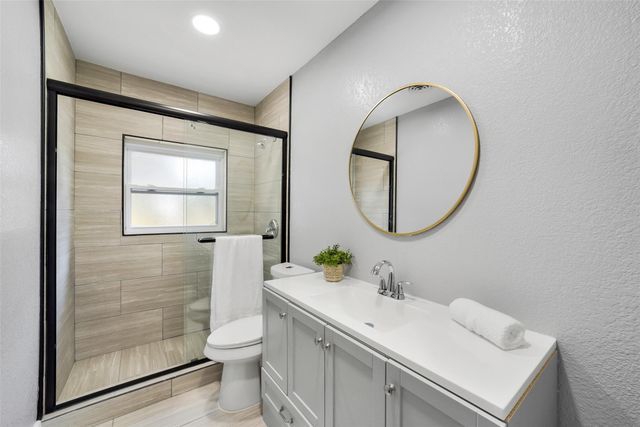 2265 County Road 312, Louise, TX 77455