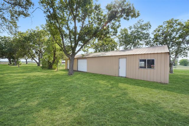 2265 County Road 312, Louise, TX 77455