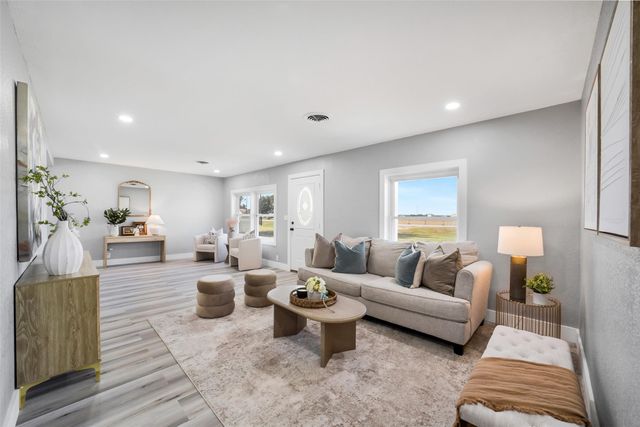 2265 County Road 312, Louise, TX 77455