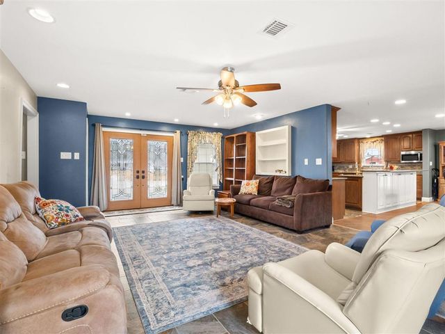 1080 Pecan Avenue, Deridder, LA 70634