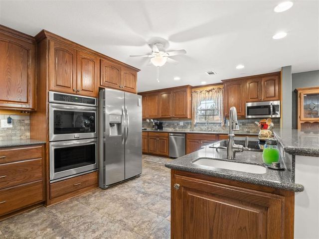 1080 Pecan Avenue, Deridder, LA 70634