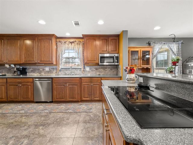 1080 Pecan Avenue, Deridder, LA 70634