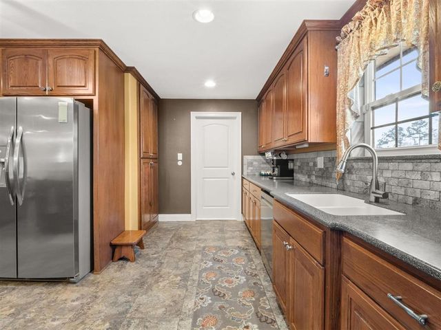 1080 Pecan Avenue, Deridder, LA 70634