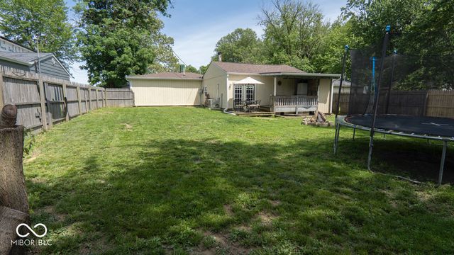 5537 N Clover Bush Drive, Fairland, IN 46126