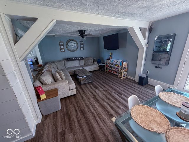 5537 N Clover Bush Drive, Fairland, IN 46126