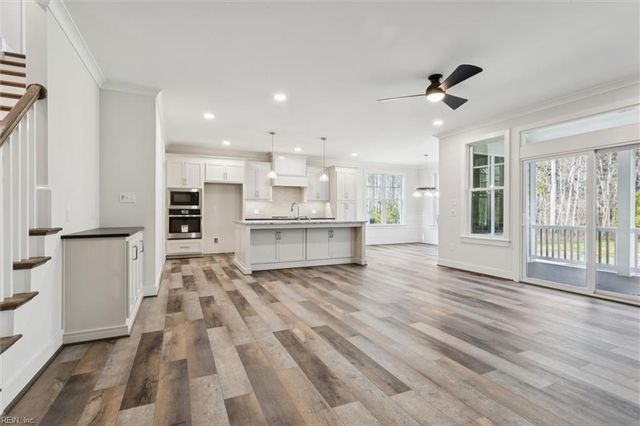 100 Tequesta Trl, Yorktown, VA 23693