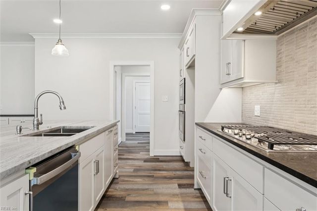 100 Tequesta Trl, Yorktown, VA 23693