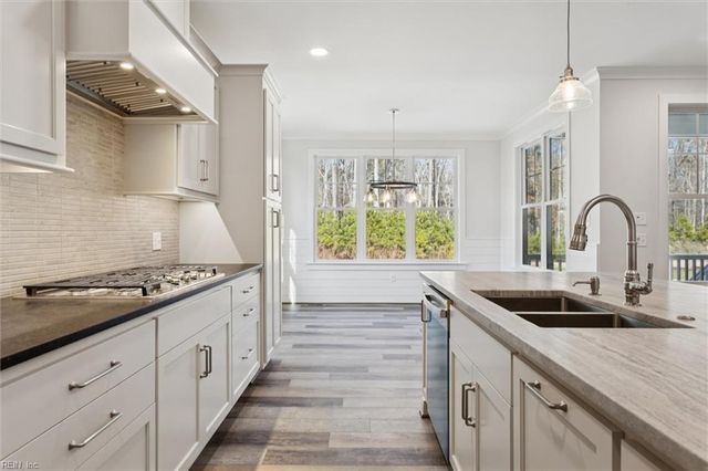 100 Tequesta Trl, Yorktown, VA 23693