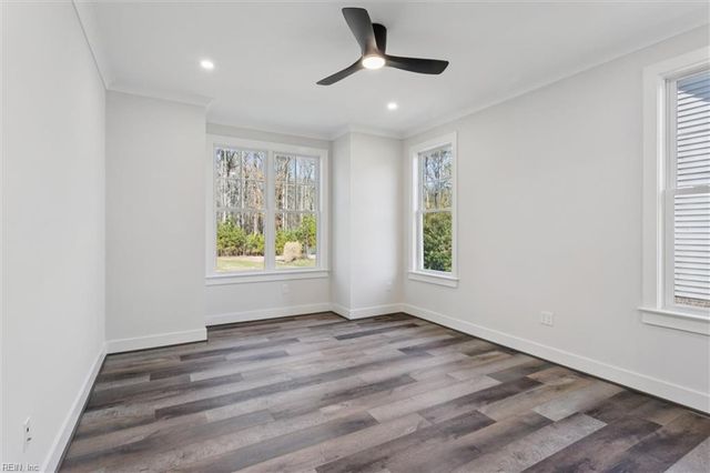 100 Tequesta Trl, Yorktown, VA 23693