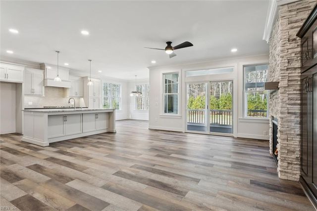 100 Tequesta Trl, Yorktown, VA 23693