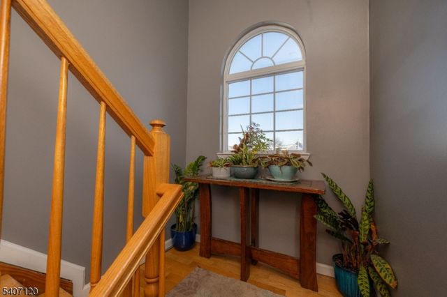 310 1St Ave, Elizabeth City, NJ 07206