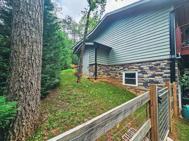 210 Hedden Road, Murphy, NC 28906