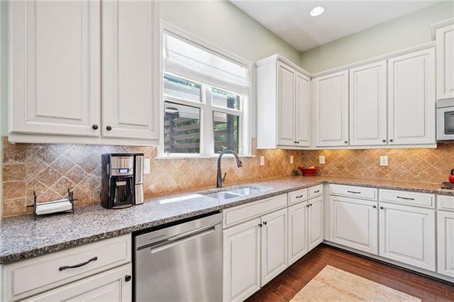 390 Scott Farm Drive, Powder Springs, GA 30127