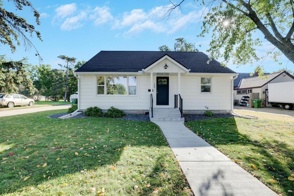 100 4th Avenue SE, Osseo, MN 55369