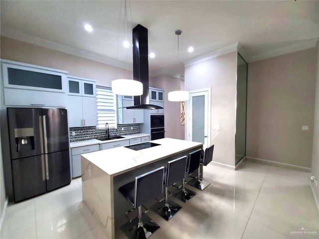 213 N 16th Street, Hidalgo, TX 78557