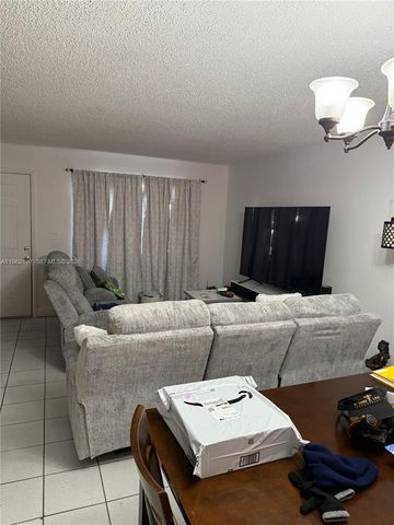 2608 W 54th Pl 203, Hialeah, FL 33016