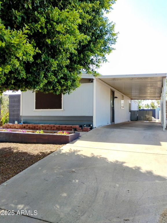 1518 W BECK Lane, Phoenix, AZ 85023