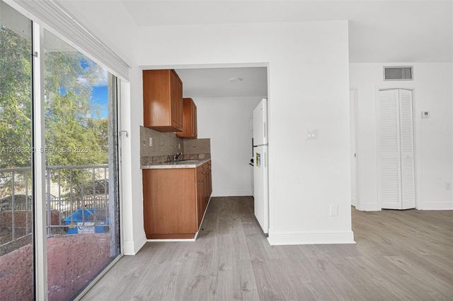 8295 NE Miami Court 4, Miami, FL 33138