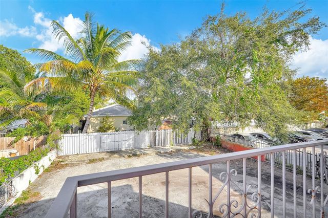 8295 NE Miami Court 4, Miami, FL 33138