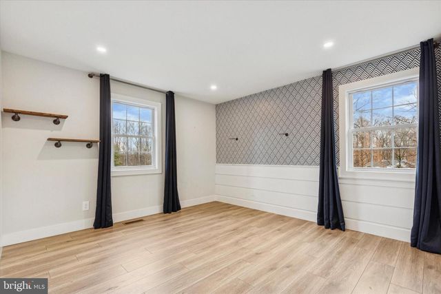 227 AUTUMN DR, Exton, PA 19341