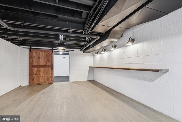 227 AUTUMN DR, Exton, PA 19341